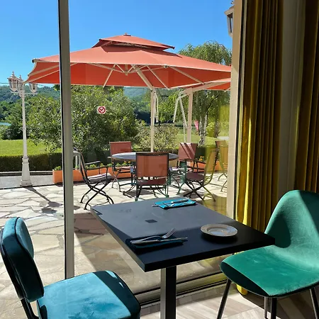 Ξενοδοχείο Restaurant Du 3*